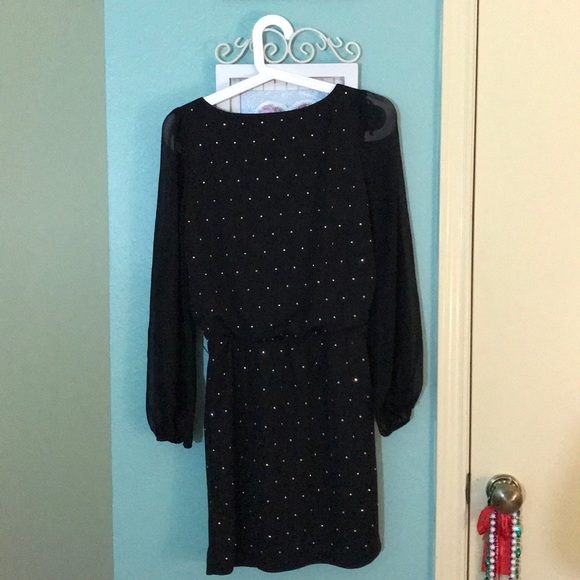 Dress - Picture 2 of 4